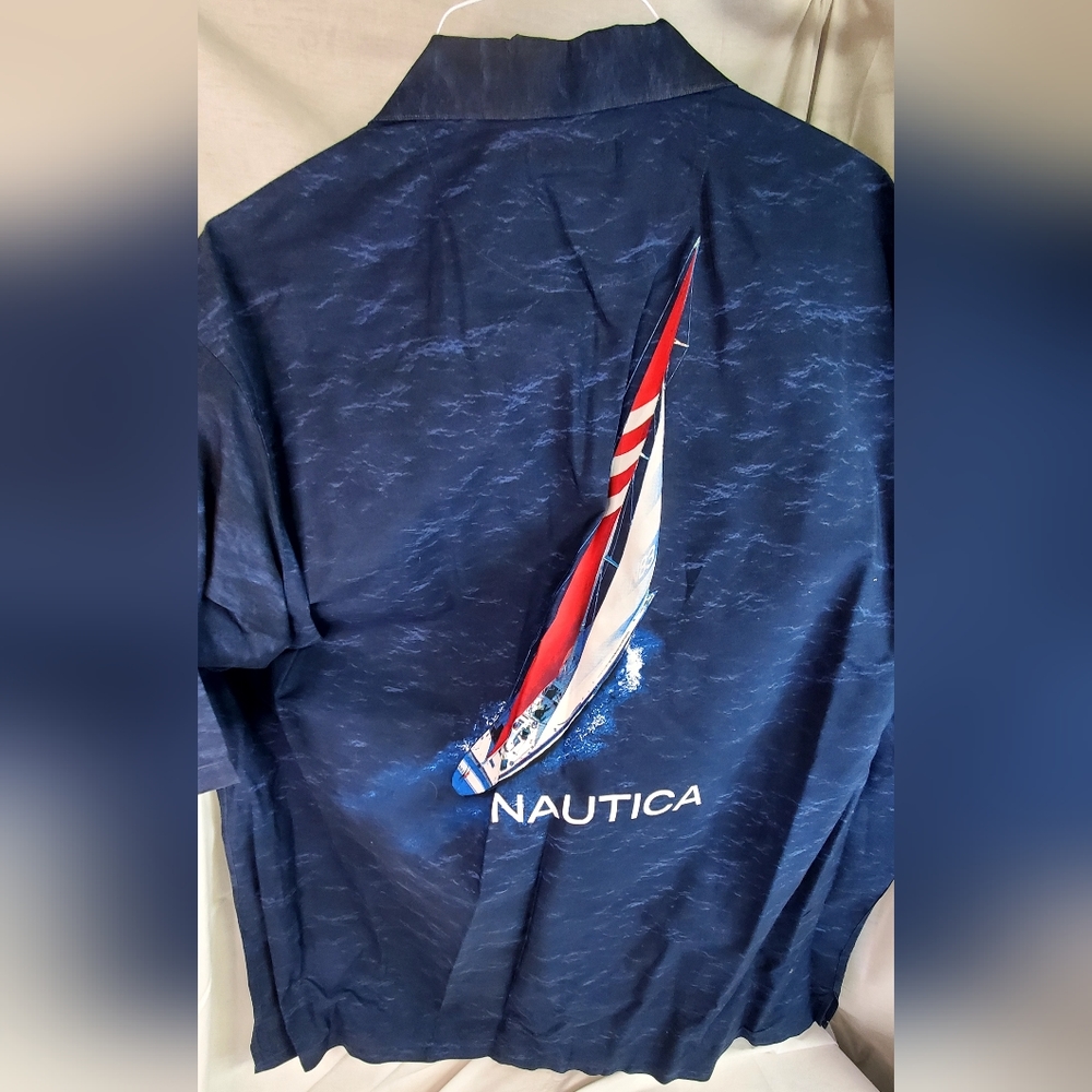 -Nautica Short Sleeve Shirt N83 Camp Sailing Sailboat Button Down - Picture 2 of 4